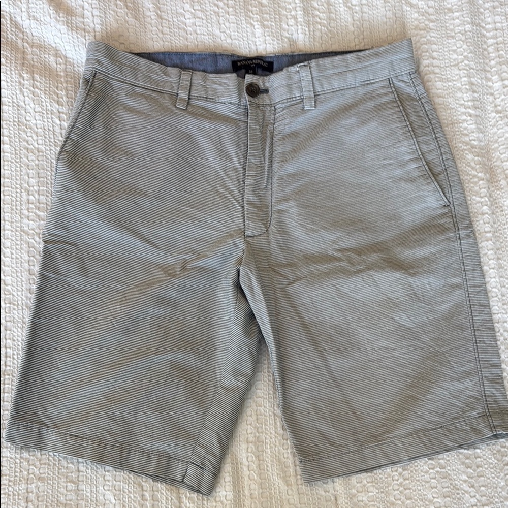 Banana Republic Gray Striped Flat Front Shorts Versatile Style